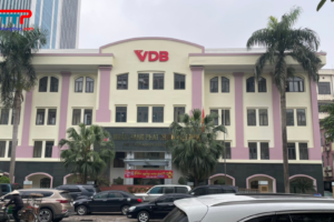 Hoàn thiện thi công sơn cho Ngân hàng phát triển Việt Nam